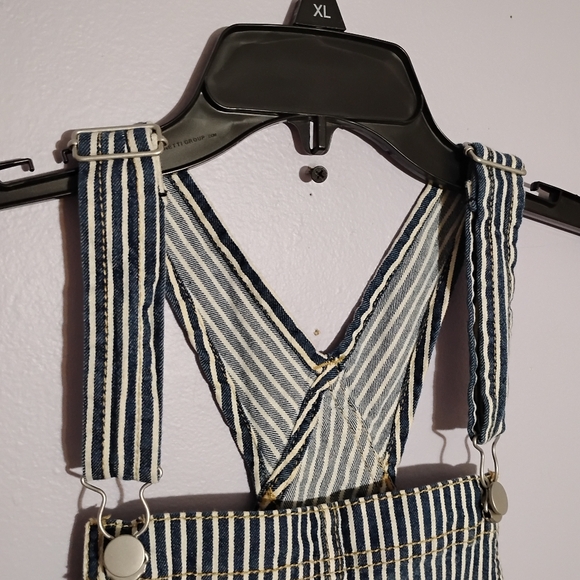 🔴4 For $25🔴 Relaxed Fit Striped Jumpsuit - Picture 3 of 6